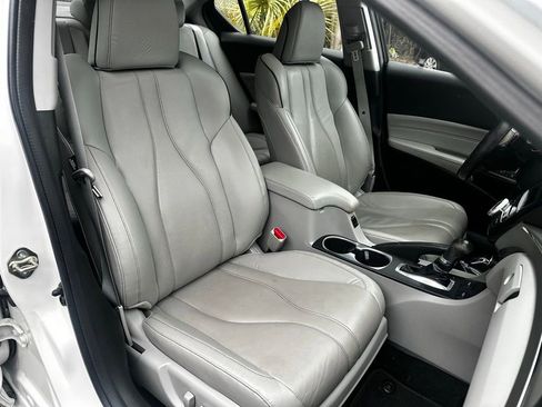 Used 2019 Acura ILX w/ Premium Package image 36