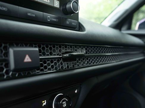 Certified 2024 Honda HR-V Sport image 33