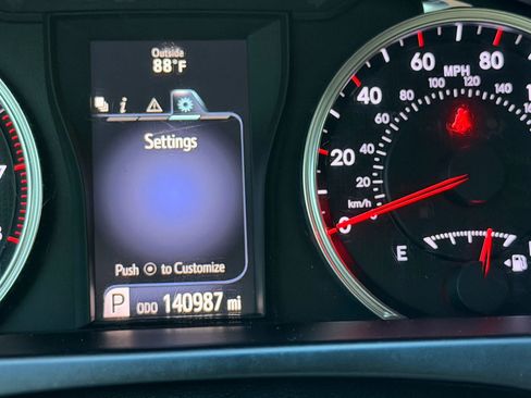 Used 2017 Toyota Camry SE FWD image 21