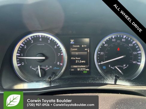 Used 2019 Toyota Highlander XLE w/ Carpet Mat Package (TMS) AWD/4WD image 26