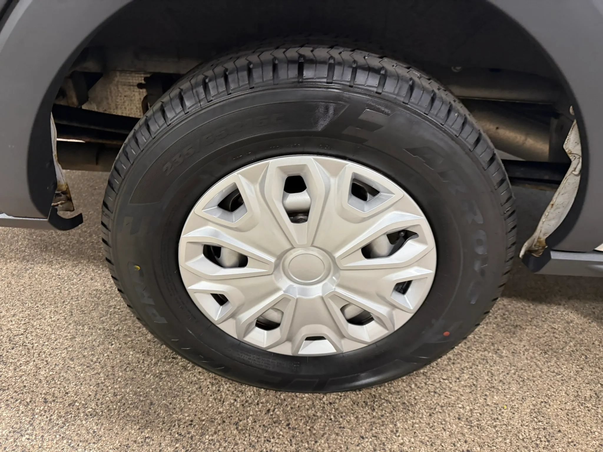 Used 2018 Ford Transit 150 XL RWD image 56