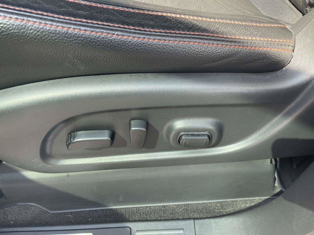 Used 2021 Nissan Titan PRO-4X w/ Pro-4x Convenience Package AWD/4WD image 24