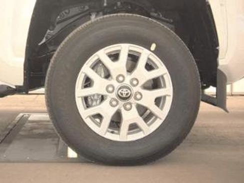 Used 2025 Toyota Tacoma SR image 23