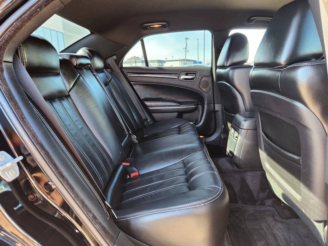 Used 2017 Chrysler 300 S AWD/4WD image 14