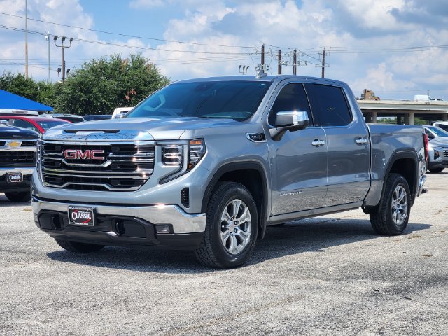 Used 2025 GMC Sierra 1500 SLT RWD image 3