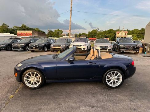 Used 2010 MAZDA MX-5 Miata Grand Touring w/ Premium Pkg RWD image 7