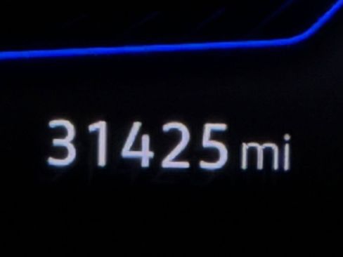 Used 2023 Volkswagen Tiguan SE image 19