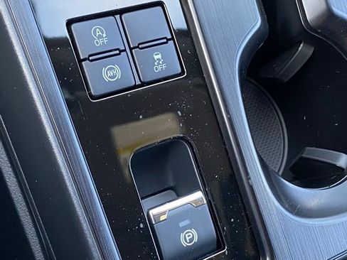 New 2026 Subaru Outback Limited image 16