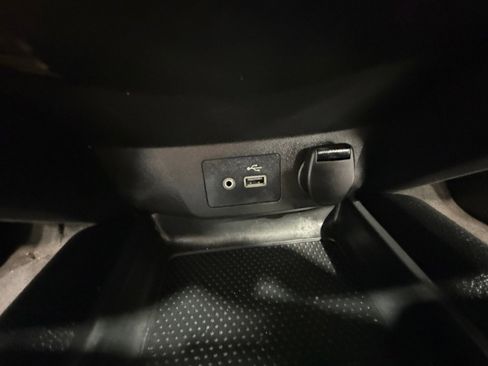 Used 2021 Nissan Rogue Sport S image 31