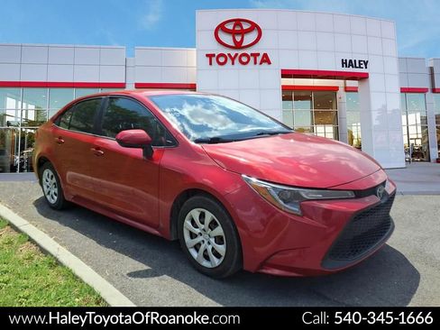 Used 2020 Toyota Corolla LE FWD image 1