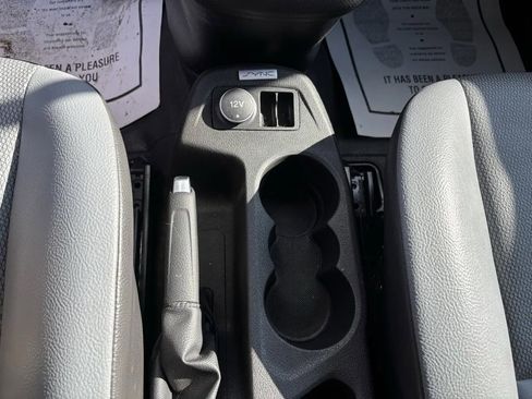 Used 2016 Ford Transit Connect XL image 16