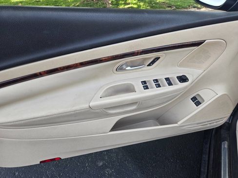Used 2010 Volkswagen Eos Lux FWD image 18