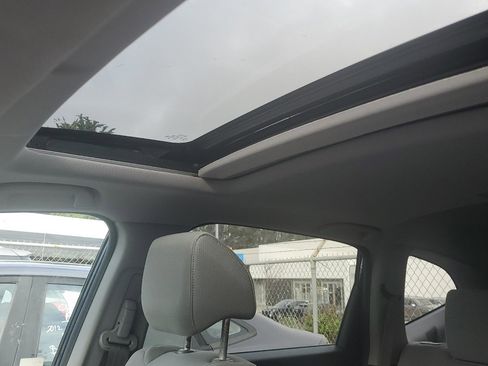 Used 2018 Honda CR-V EX image 12