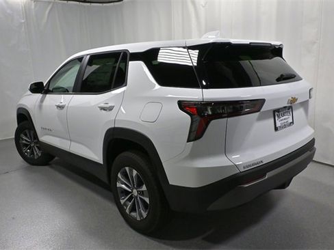 New 2026 Chevrolet Equinox LT w/ Convenience Package II image 5