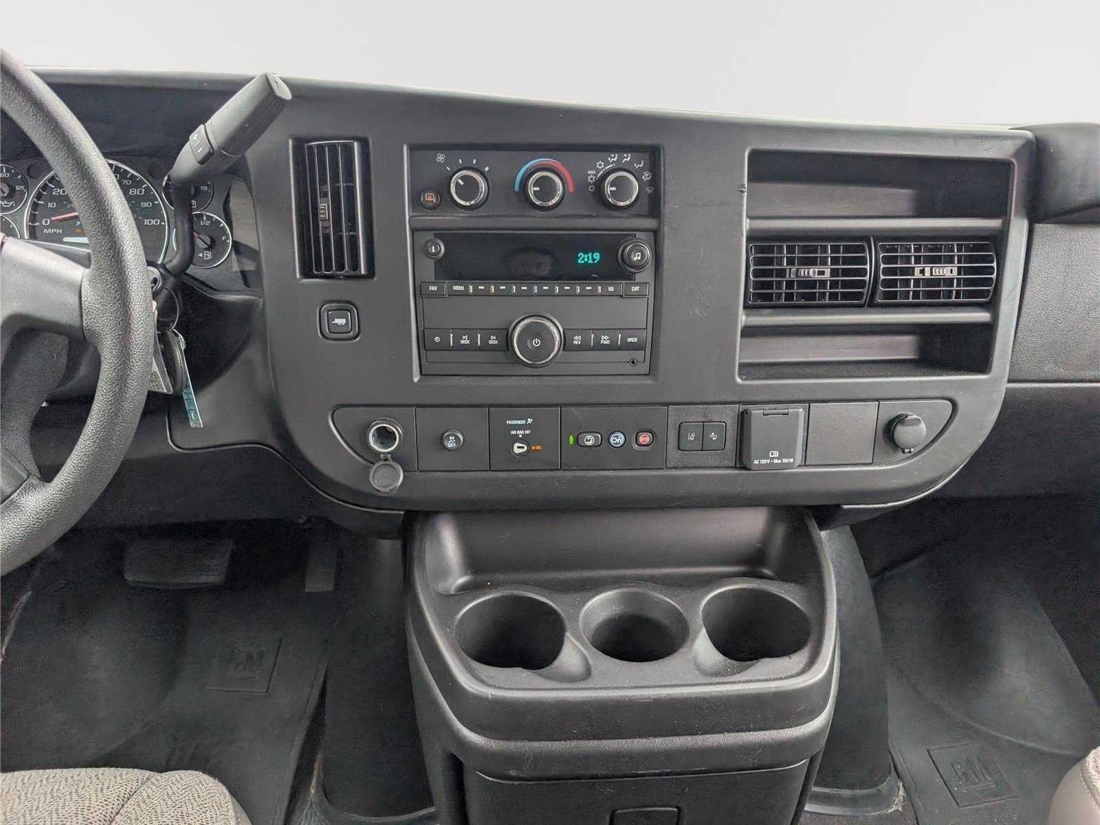Used 2025 Chevrolet Express 3500 LT w/ LT Preferred Equipment Group RWD image 18