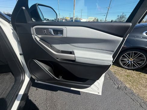 Used 2023 Ford Explorer XLT w/ Equipment Group 202A image 24