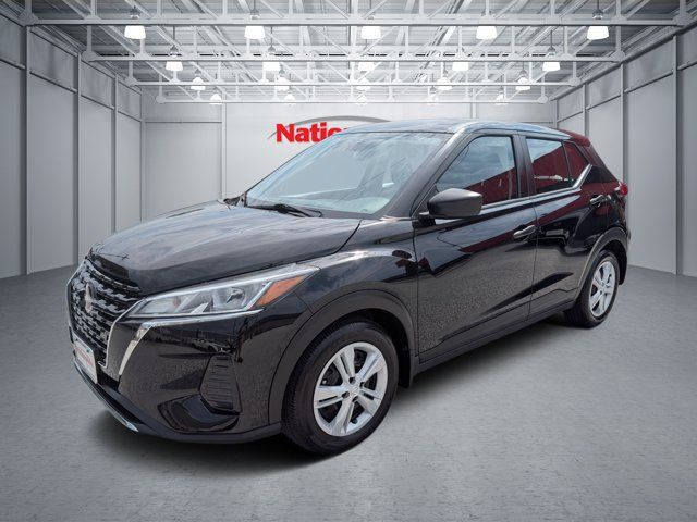 Certified 2025 Nissan Kicks Play S FWD image 1