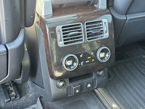 Used 2020 Land Rover Range Rover HSE image 10