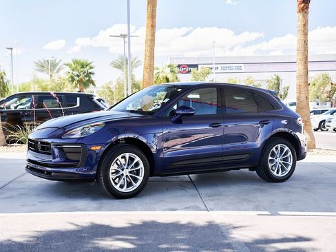 Used 2024 Porsche Macan image 4