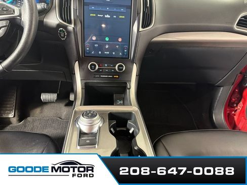 Certified 2024 Ford Edge SEL AWD/4WD image 17