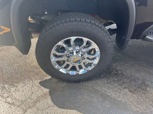 Used 2025 Chevrolet Silverado 3500 LTZ w/ LTZ Plus Package image 33