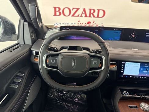 New 2025 Lincoln Navigator Black Label image 10