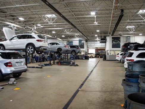 Certified 2026 Mercedes-Benz GLC 350e GLC 350e image 36