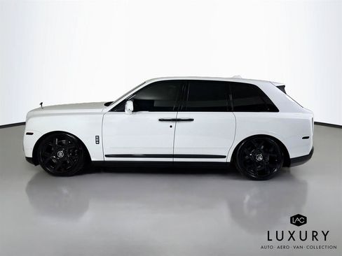 Used 2021 Rolls-Royce Cullinan AWD/4WD image 9