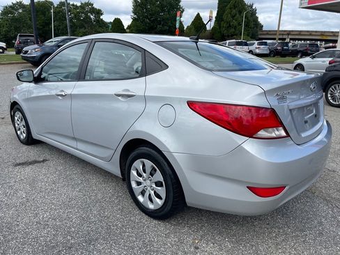 Used 2015 Hyundai Accent GLS image 3