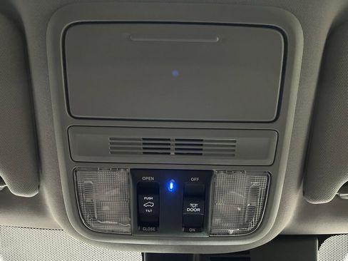 Used 2022 Honda Pilot Special Edition image 9