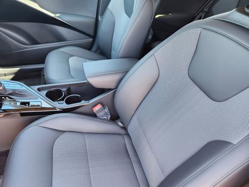 New 2025 Kia Niro EX image 8