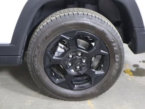 Used 2024 Jeep Compass Trailhawk AWD/4WD image 42