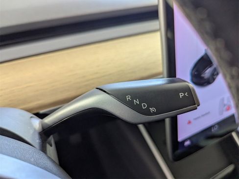 Used 2018 Tesla Model 3 Long Range image 23