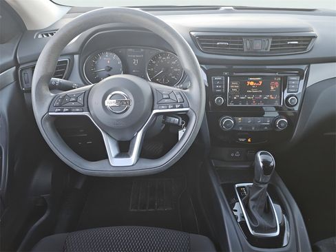 Used 2019 Nissan Rogue Sport S w/ Appearance Package image 17