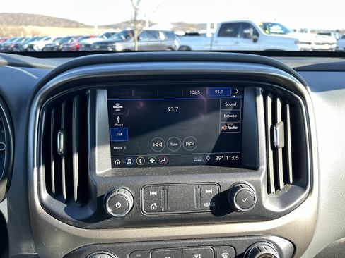 Used 2022 Chevrolet Colorado Z71 w/ Z71 Midnight Edition image 28