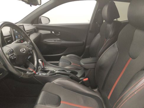 Used 2020 Hyundai Veloster Turbo FWD image 17
