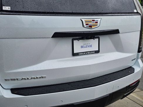 New 2026 Cadillac Escalade Platinum Sport AWD/4WD image 15