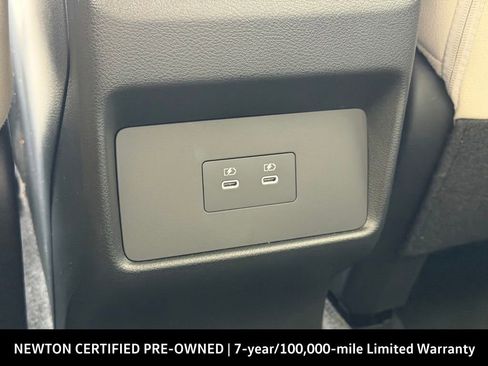 Used 2025 Nissan Rogue SL FWD image 25