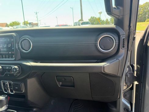 Used 2020 Jeep Gladiator Overland AWD/4WD image 33