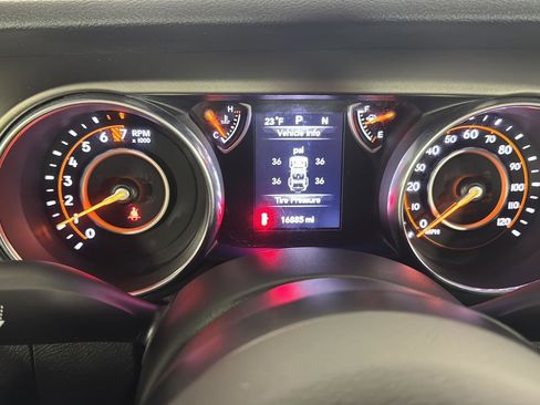 Used 2018 Jeep Wrangler Unlimited Sport S image 12