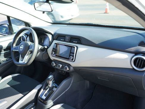Used 2020 Nissan Versa SV FWD image 18