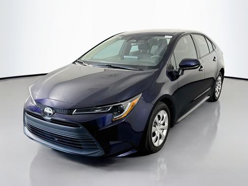 Used 2024 Toyota Corolla LE FWD image 4