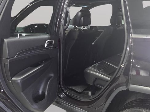 Used 2021 Jeep Grand Cherokee Limited image 20