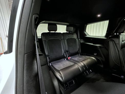 Used 2023 Jeep Grand Cherokee L Laredo AWD/4WD image 19