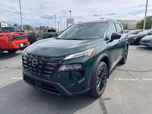 New 2026 Nissan Rogue SV AWD/4WD image 4