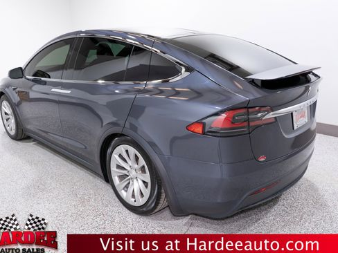 Used 2020 Tesla Model X Long Range image 3