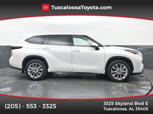 Used 2026 Toyota Highlander Limited image 1