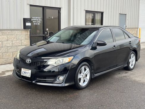 Used 2013 Toyota Camry SE image 7