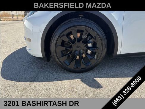 Used 2022 Tesla Model Y Long Range AWD/4WD image 25