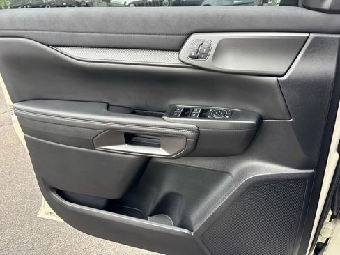 Used 2025 Ford Ranger Raptor image 18